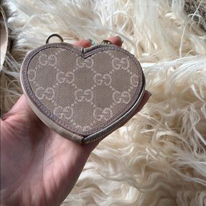 ❤️RARE❤️ Pink and gold GUCCI heart coin purse